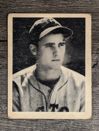 Bobby Doerr #7 1939 Play Ball card
