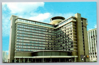 Quality Inn Pentagon City Arlington Virginia VA Vintage Postcard