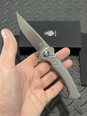 Kizer Knives - Sealion - Titanium Scales w/ a S35VN Blade.