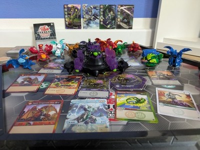Bakugan Sammlung  13 Figuren, Magnetkarten Spielfeld Set Top