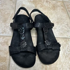Vionic Sandals Size 10 Black Adjustable  Farra Lizard