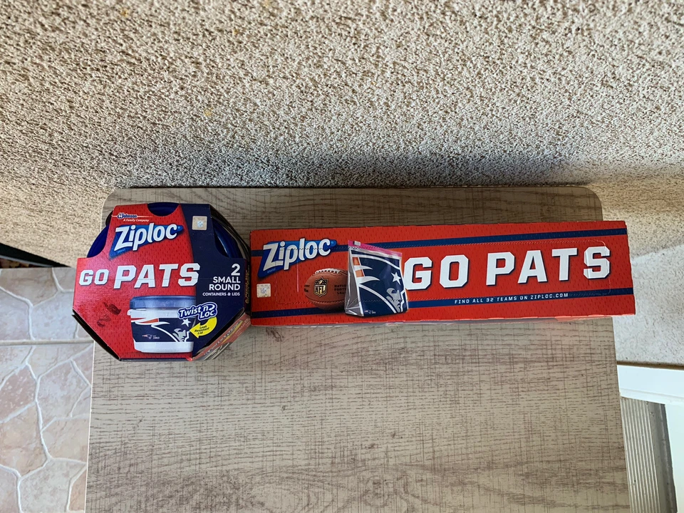 Conjunto de bolsas de freezer deslizantes NFL New England Patriots Ziploc 1 galão e dois recipientes - Imagem 3 de 4