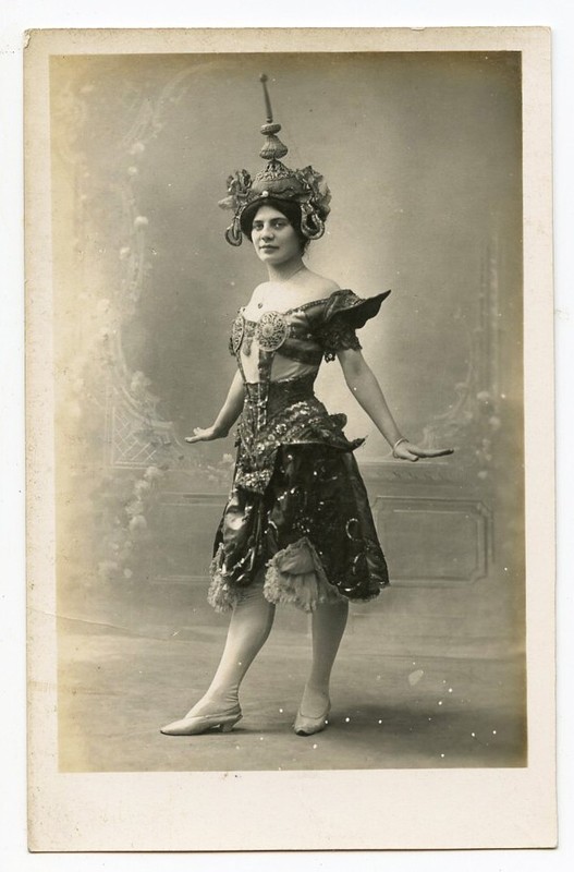c 1910 Glamor Stage EXOTIC DANCER Dance private issue antique photo postcard