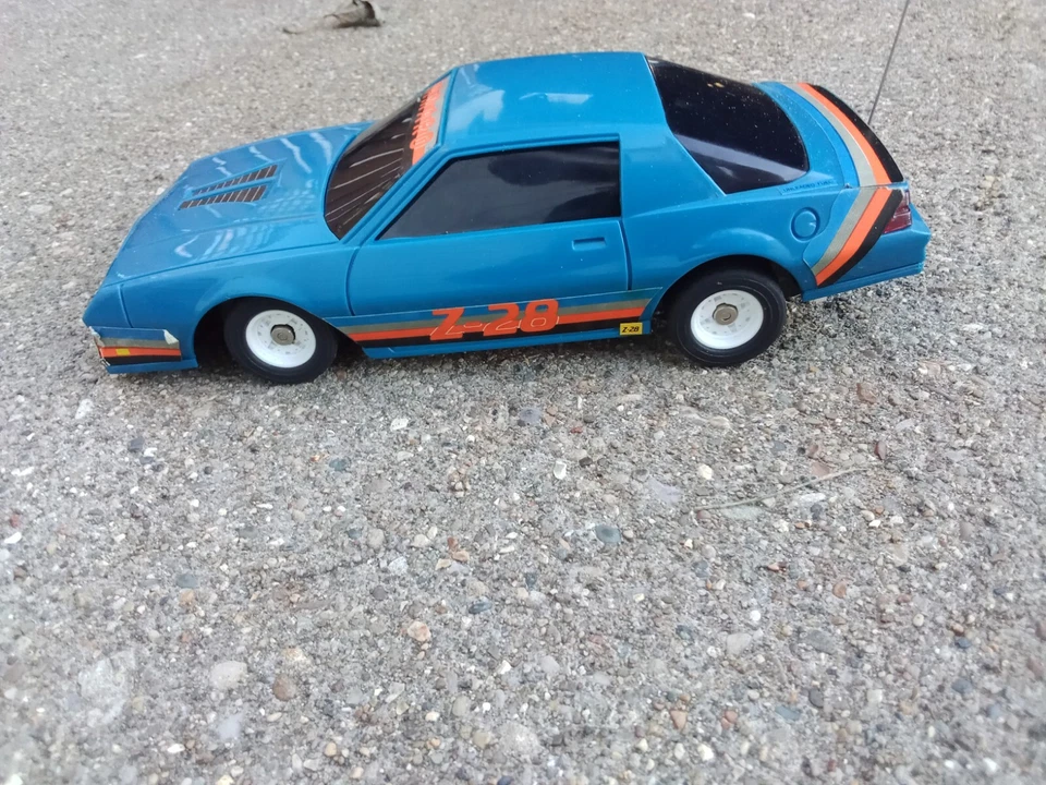 Vintage Ertl R/C Lot. Cars W/ Box 85,86s(All 3) - Image 4 of 4