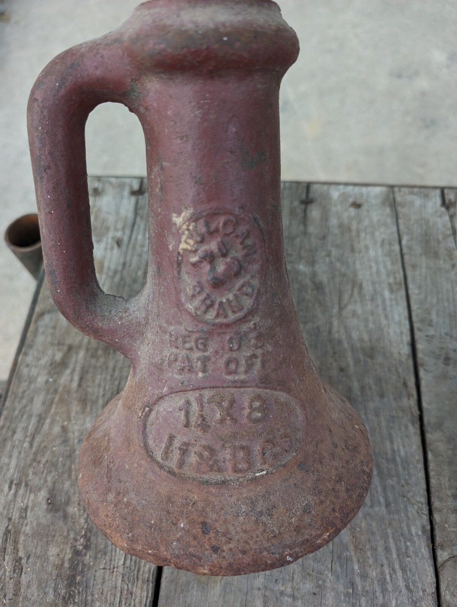 VINTAGE VULCAN BRAND RAILROAD JACK 1 & 1/4 INCH X 8 INCH