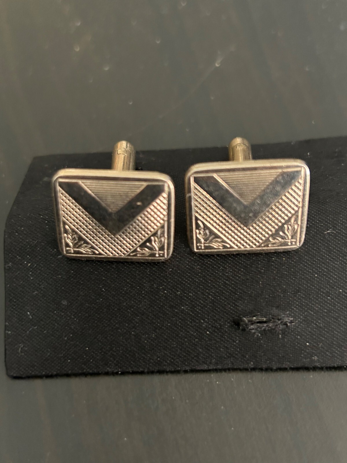 Rectangular Gold-Toned Chevron Pattern Cufflinks … - image 3