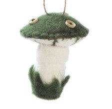 Filzpilz Hänger grün weiß mit Holzknöpfen Baden Import