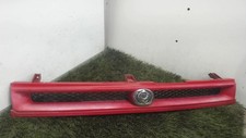 Calandre Mazda 323