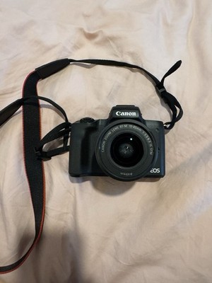 Canon EOS M50 Mark II Digital Camera w/15-45mm Lens (Shutter count only 1,000) .