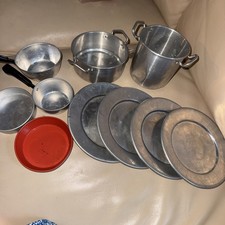 Vintage Lot Metal Aluminum Child Kitchen Play Set Pots Pans 4 Plates