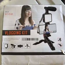 Video Vlogging KIT Microphone Light Tripod Phone Holder Remote control KIT-01LM