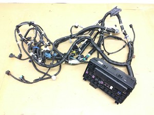 2014 - 2017 Honda Odyssey Engine Fuse Box Wire Front Right Harness