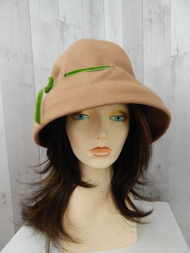 1960s Vintage HATTIE CARNEGIE Designer 