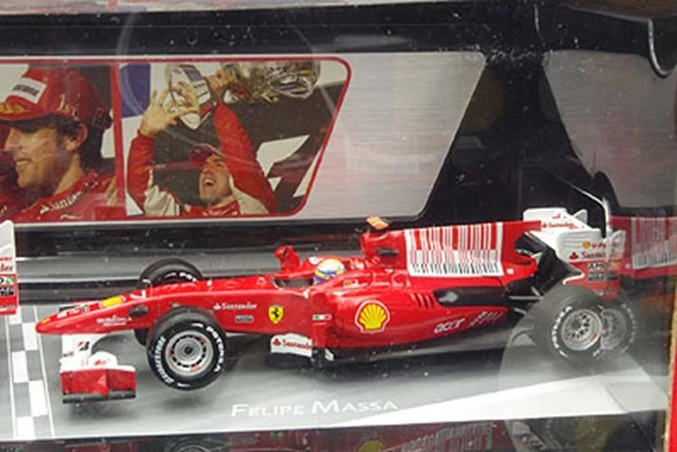 Mattel MT7423V 1/43 Ferrari F10 2010 Bahrain GP #8 Alonso #7 Massa Set Di 2 - Immagine 3 di 4