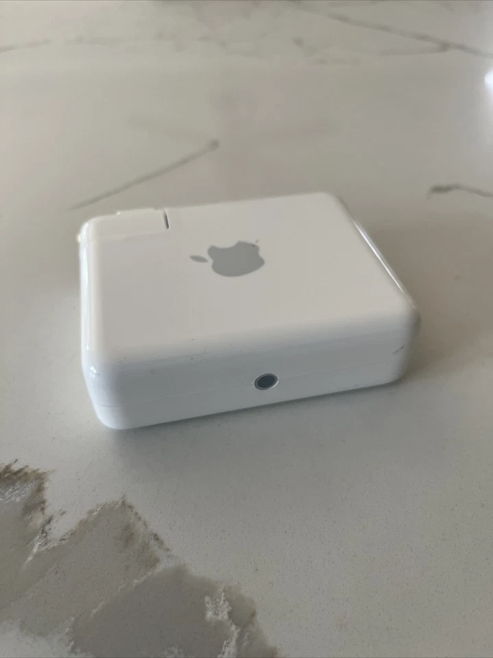 Apple AirPort Express 802.11n 1st Gen Ethernet Extender Router AirPlay A1264 - Image 3 of 4