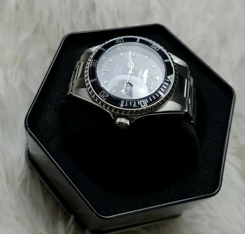 Invicta Quartz Movement Watch - Picture 5 of 12