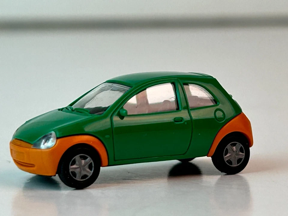 Rietze Models 1:87 Scale Ford Ka Hatchback - Image 2 of 4