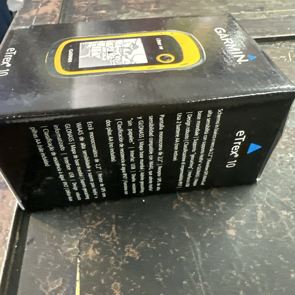 Garmin eTrex 10 2.2 inch Handheld GPS Receiver - Image 4 of 4