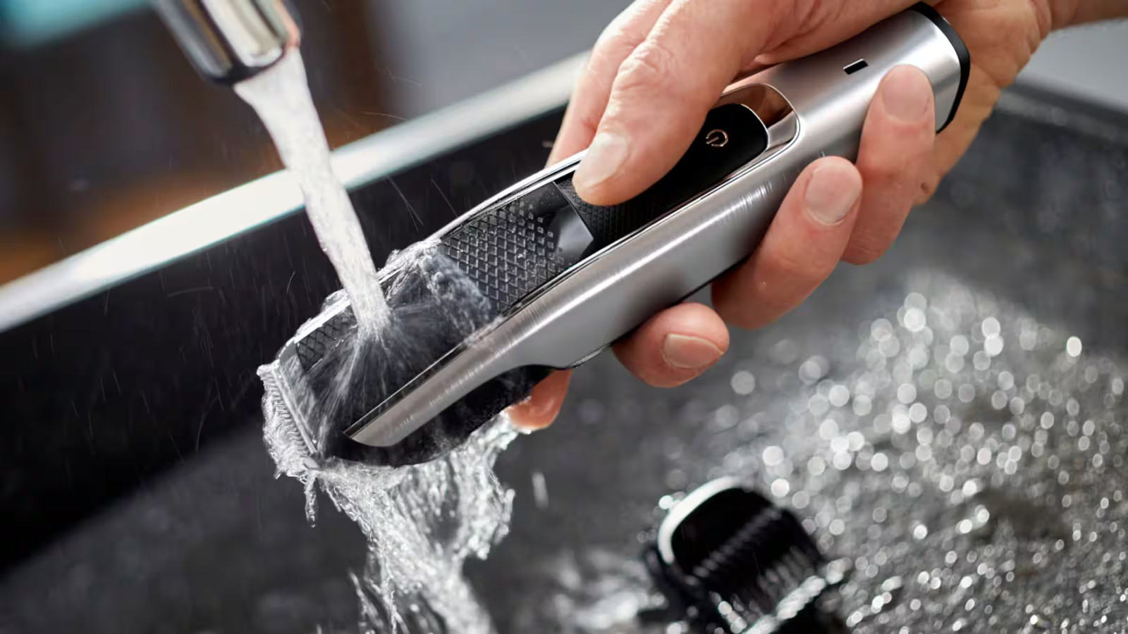 Philips Norelco - Beard and Hair Trimmer Series 5500, BT5511/49 - Black/Silver