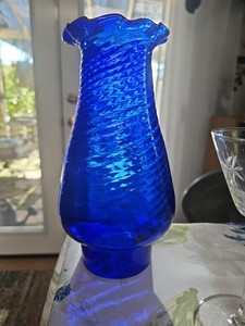 Vtg~Cobalt Swirled Blue Oil Lamp~Fluted Chimney~8 1/2"  Tall