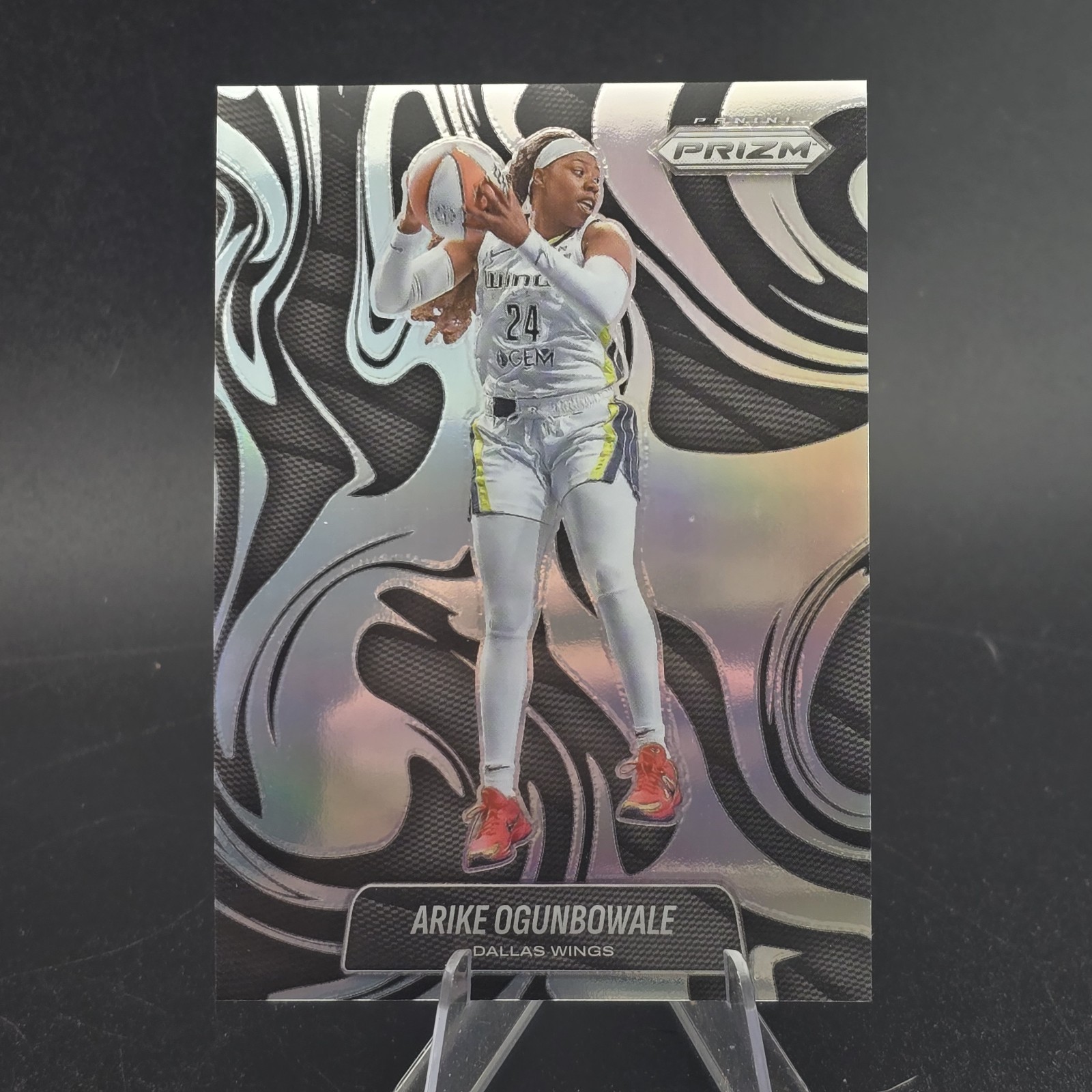 2025 Prizm WNBA Arike Ogunbowale Abstract Ultra-Rare SSP Dallas Wings Card #4