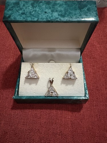 Lovely Suzanne Somers Triangle Earrings & Pendant