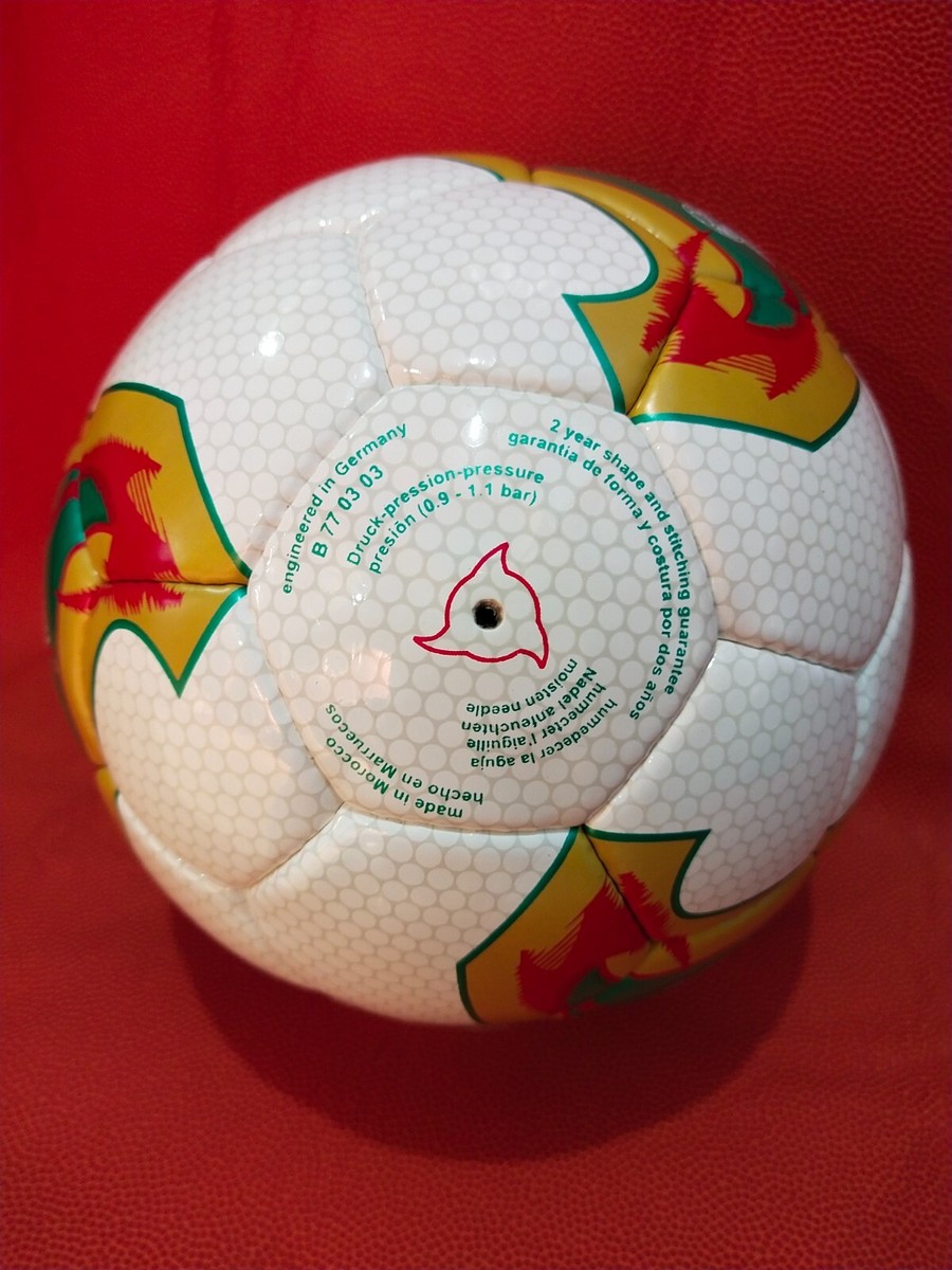 ADIDAS FEVERNOVA 2002 Official FIFA World Cup Soccer Match Ball