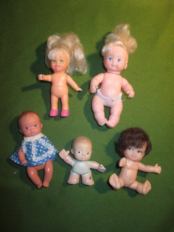 Lot ~❤️~ 5 Little Baby Dolls #706