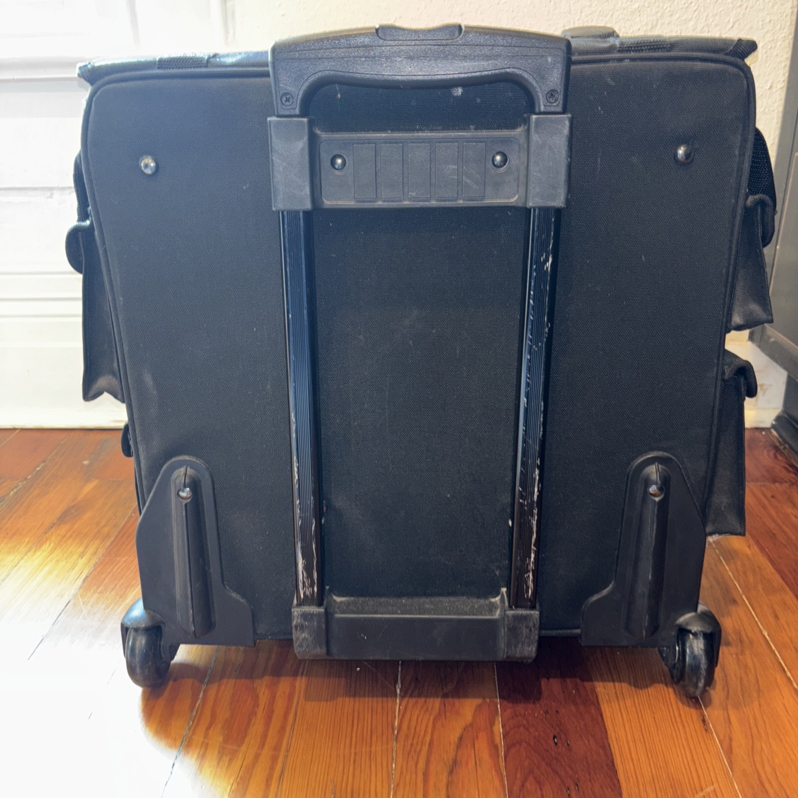 Crop In Style Navigator Rolling Tote Organizer Scrapbooking Storage EUC