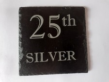 2x Posavasos Cuadrados de Pizarra 25 Aniversario Plata 4"/10cm. Nuevo y coleccionable.