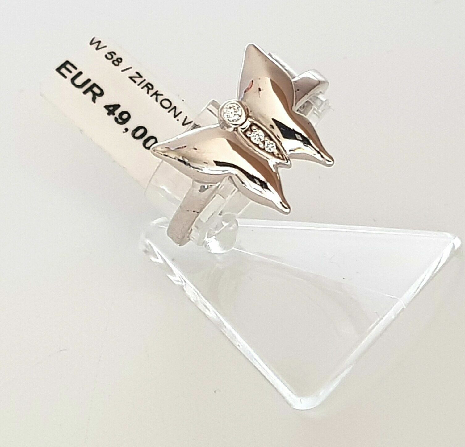 Bague papillon Gooix en argent et strass le bijou idéal du quotidien