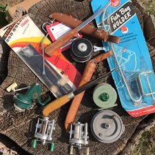 Vintage Fishing Junk Drawer Lot Penn Pflueger Rapala Frabills Wolverine Colgrove