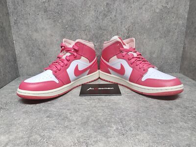 Level SS/New - Air Jordan 1 Mid Strawberries Pink and Cream