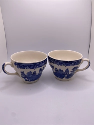 Johnson Brothers Blue Willow Porcelain Tea Cups Blue and White Made In England