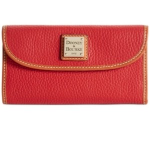 dooney and bourke continental clutch
