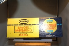 Aurora Model Motoring 9  Straight Roadways Six Pieces with Box