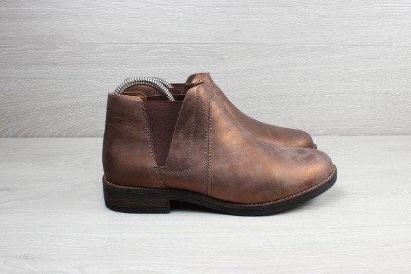 Women Clarks Boots Brown Leather 38 #7A47