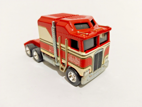 Hot Wheels 2014 Retro Entertainment BJ and the Bear Thunder Roller LOOSE