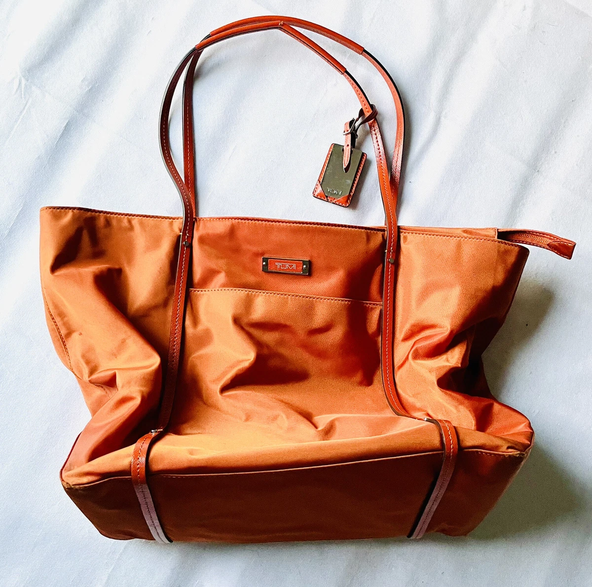 M tan nylon tote bag