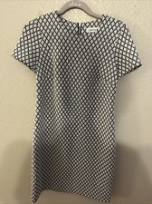 Calvin Klein White And Blue Geometric Pattern Quilted Dress Size 4 Short Sleeve