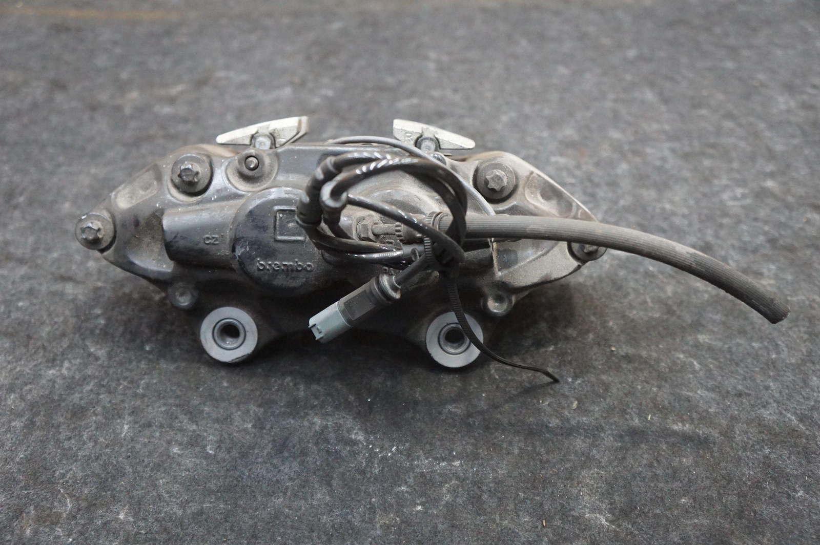 Front Left Driver Brake Caliper Unpainted 34116868231 OEM BMW i8 2014-19