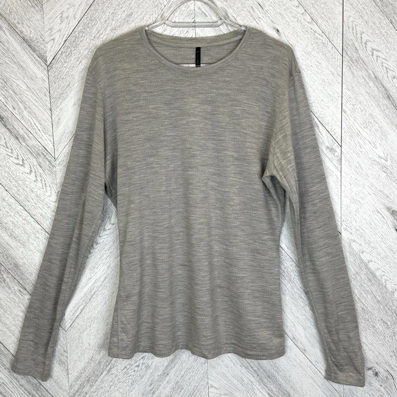 Segments 100% Merino Wool Long Sleeve Base Layer Shirt Womens Size XL Gray