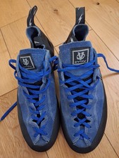 Evolv VTR3D Trax UK 8.5 US 9.5 Climbing Shoes Mens Blue excellent see size pic