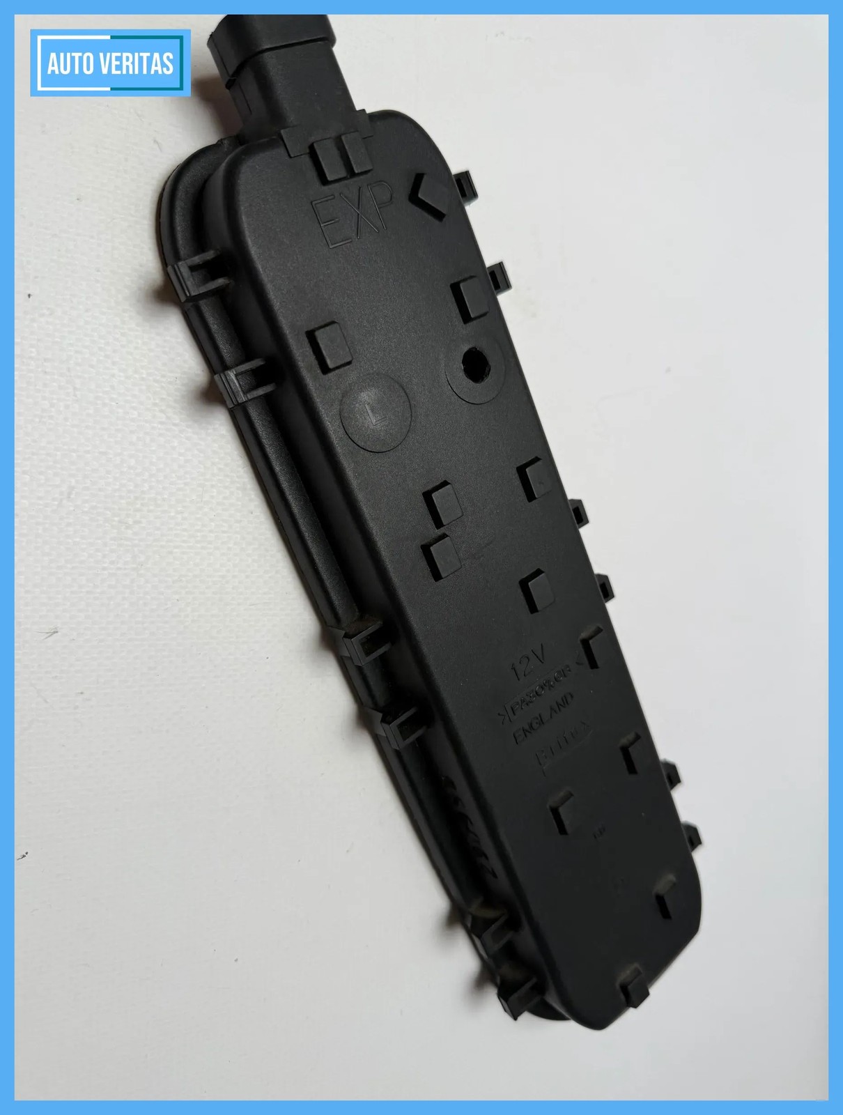 Original GM Pontiac Montana Chevrolet Venture Lamp Carrier Britax 12335926