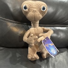 NEW WITH TAG ET THE EXTRA TERRESTRIAL 11" PLUSH DOLL TOY FACTORY UNIVERSAL E.T.