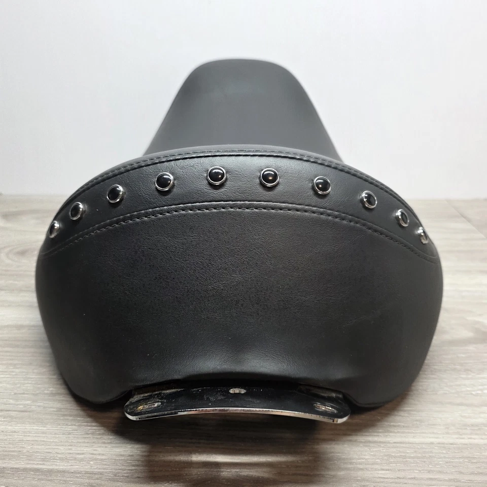 Asiento Harley Davidson Road King V 1997-2007 con logotipo - con almohadilla P/respaldo Mustang Foto 4 de 4