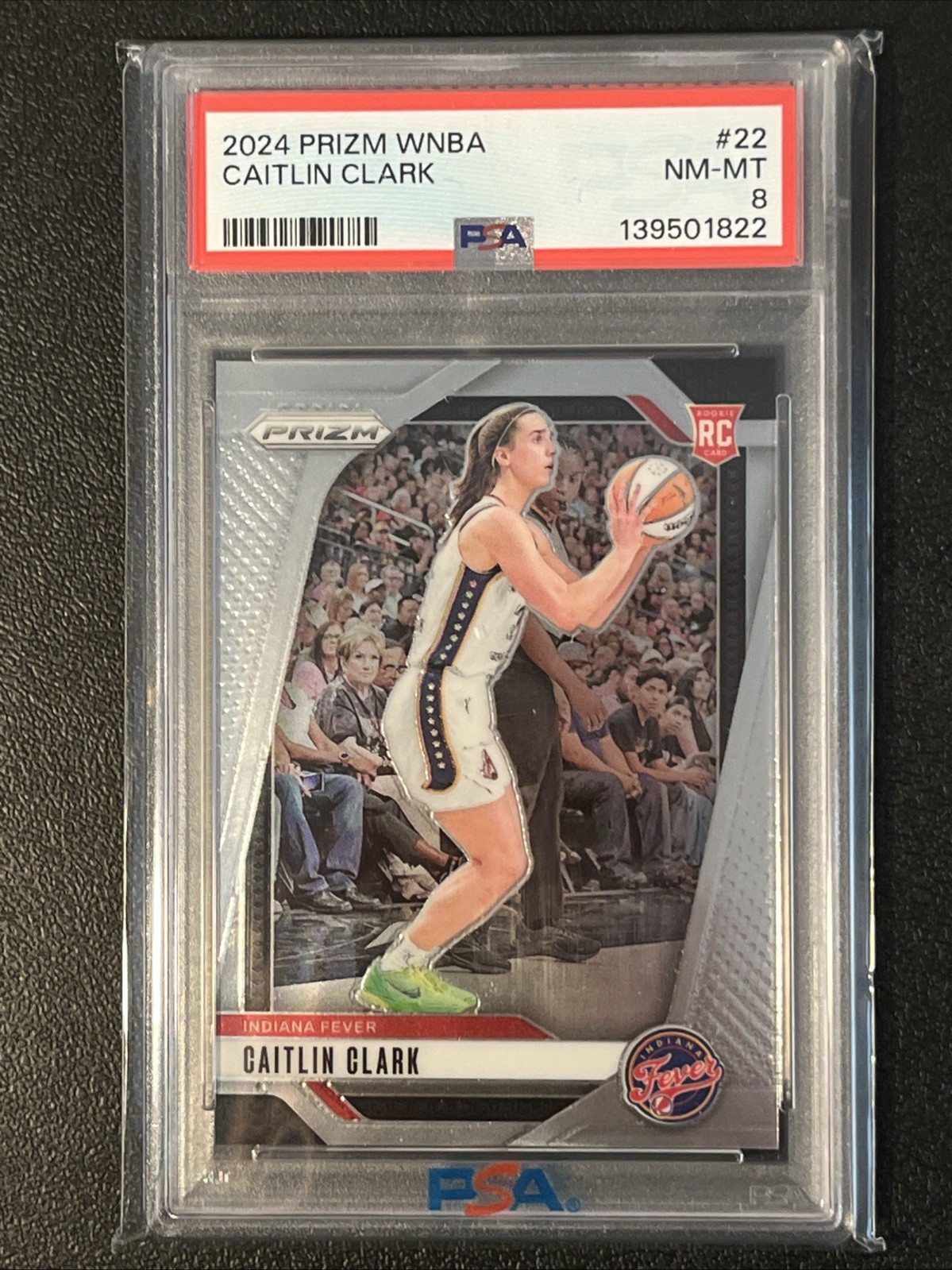 2024 PANINI PRIZM WNBA PRIZM #22 CAITLIN CLARK ROOKIE RC PSA 8 E31 view 1