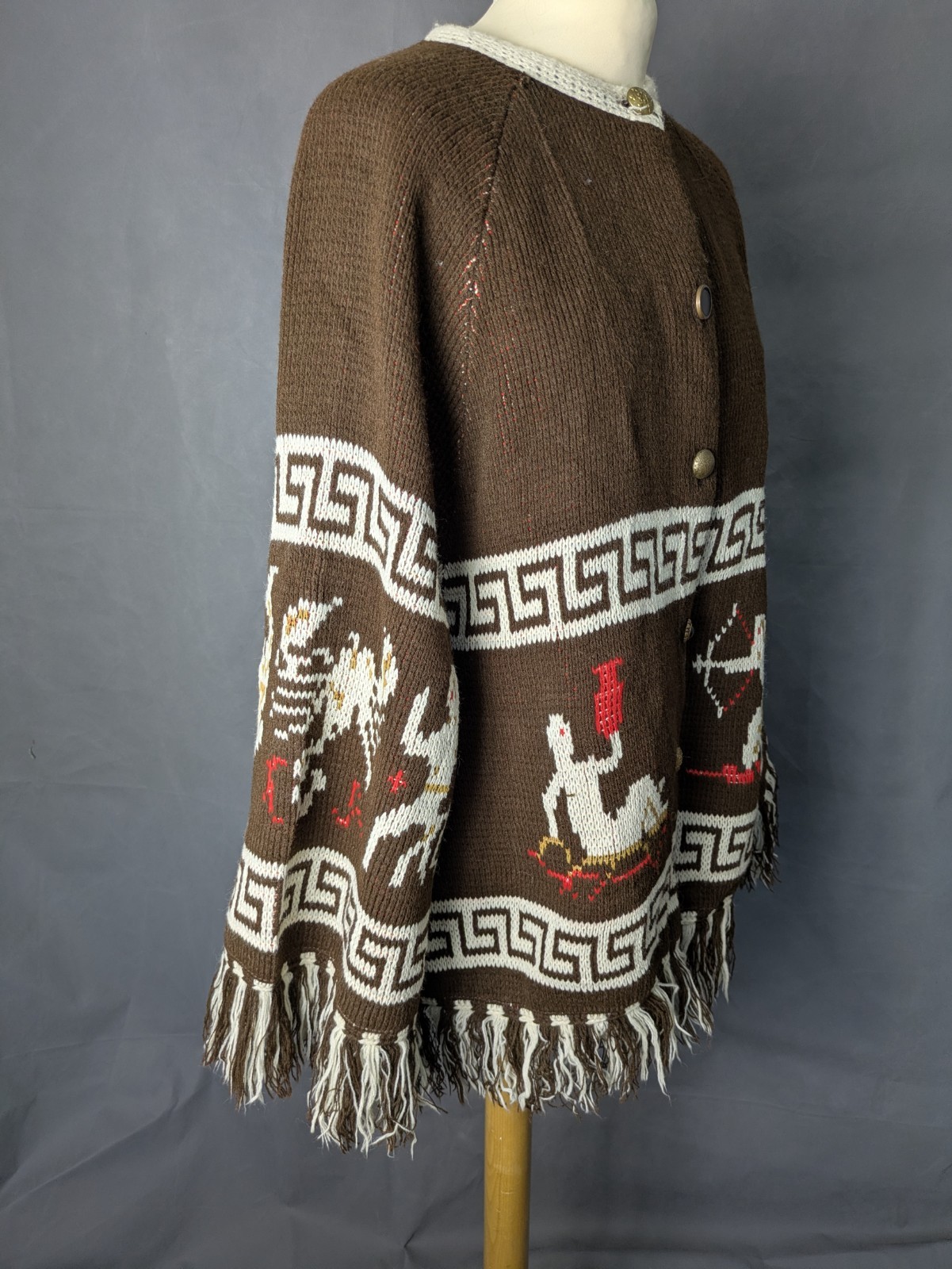 70s Astrology Zodiac Knit Poncho Cape – Carol Brent – Vintage Boho Fringe