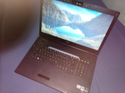 FSC Amilo XI 3650, 18,4 Zoll, Win 10 Pro 64Bit Ram 4GB CPU 2x 2.00 GHz RAID Sys.