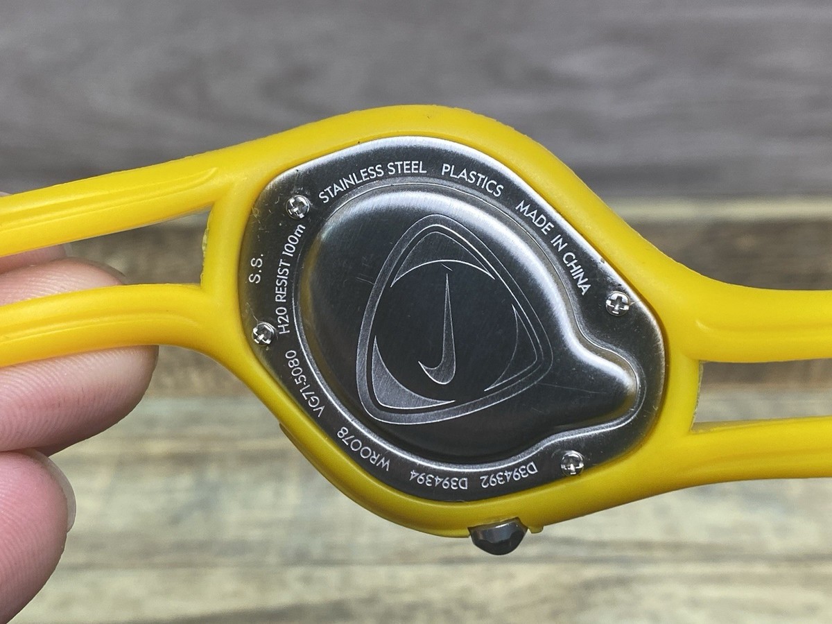 Nike Triax Swift Analog Juventus Football Club Watch WR0078 HTF | eBay